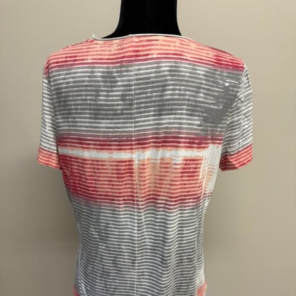 Calvin Klein Tshirt - Picture 1 of 3